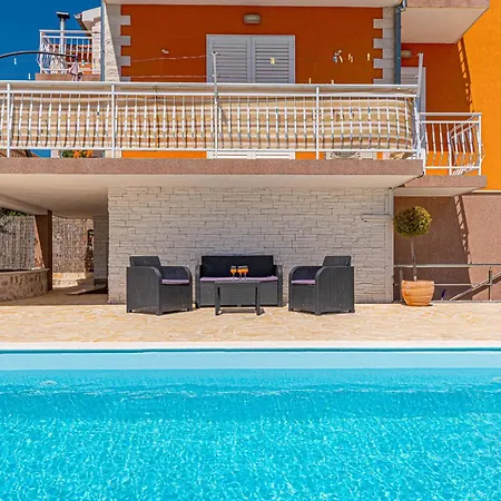 Lejlighed Two-bedroom In Šibenik